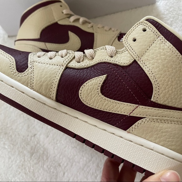 Nike Jordan - Picture 10 of 12